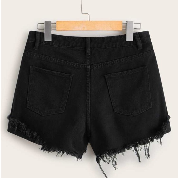 Black denim short - Picture 2 of 4